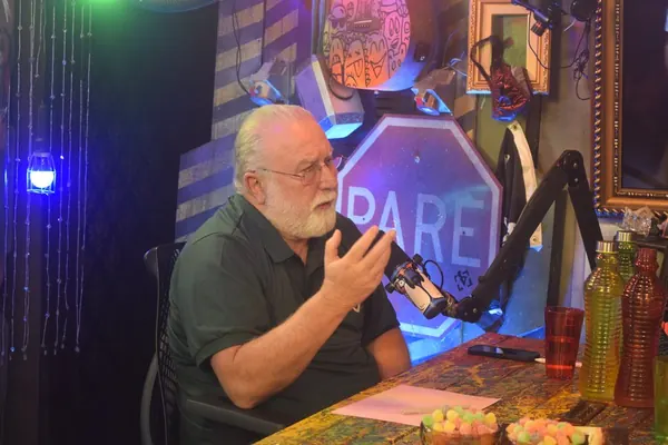 Jan no podcast Inteligência Ltda